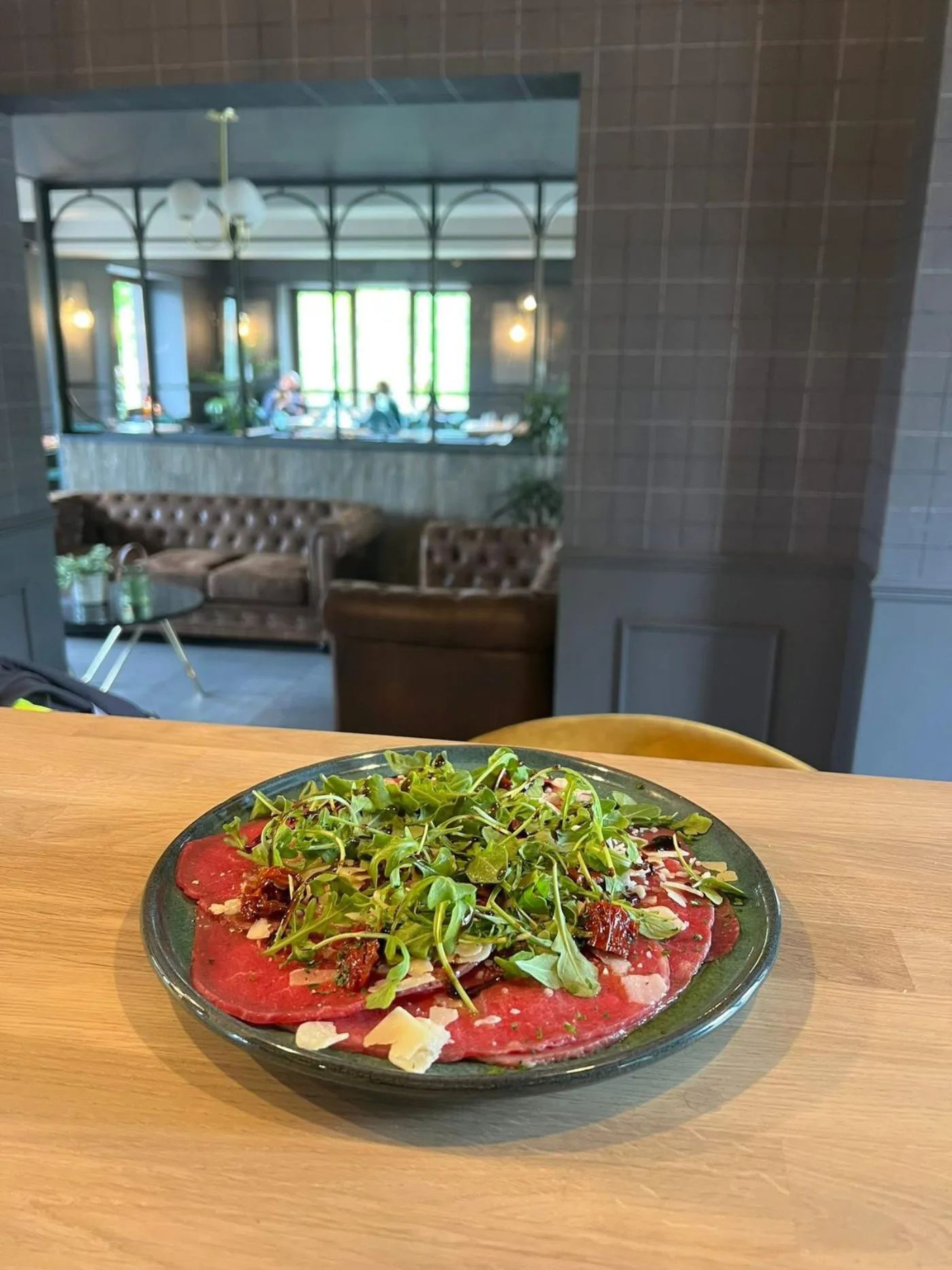 Carpaccio de bœuf et roquette — Charlie's Bar-Restaurant, Gedinne