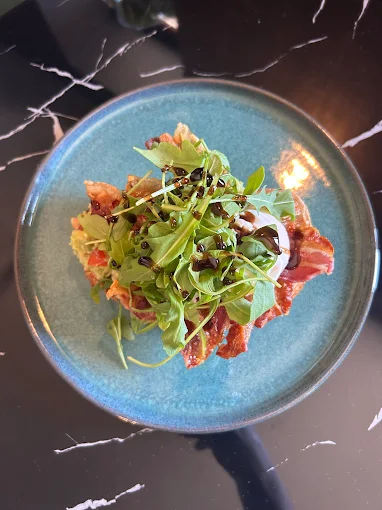Carpaccio de bœuf, roquette et copeaux de parmesan — Charlie's Bar-Restaurant, Gedinne
