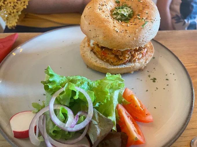 Plat de Au Jamais Deux Sans Trois
