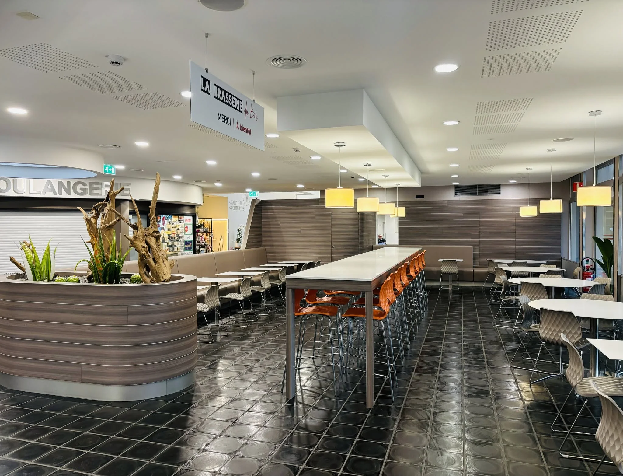 Intérieur de La Brasserie du Bois