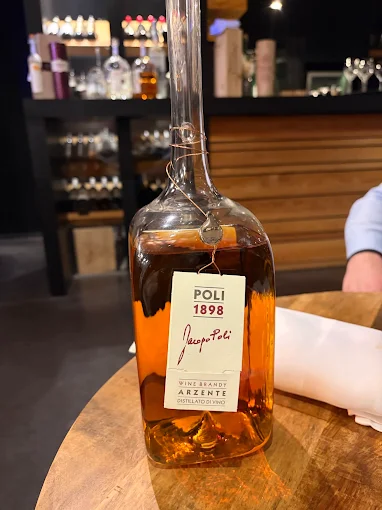 Distillats et aperitivi italiens