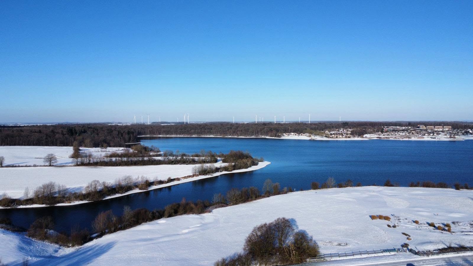 Vue sur le lac depuis Le Rivage
