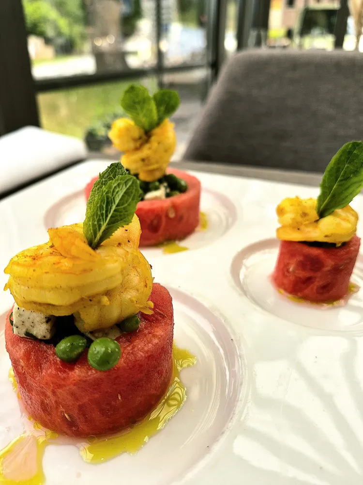 Pastèque et scampi en barrique