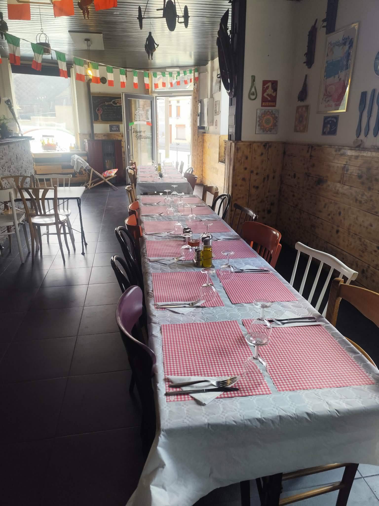 Intérieur de Pane e Musica